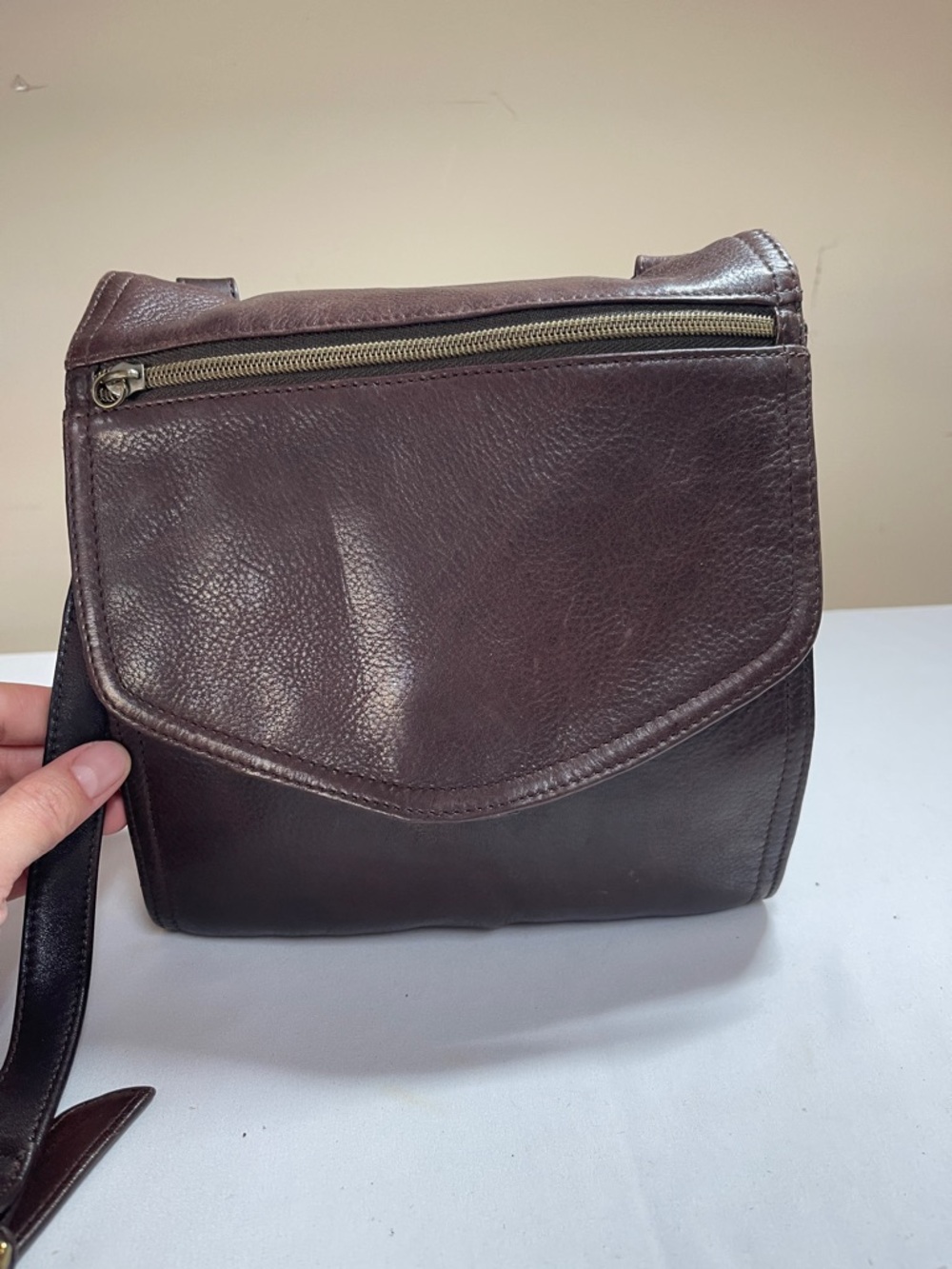 Fossil Men's Messenger Bag in Dark Brown genuine Leather